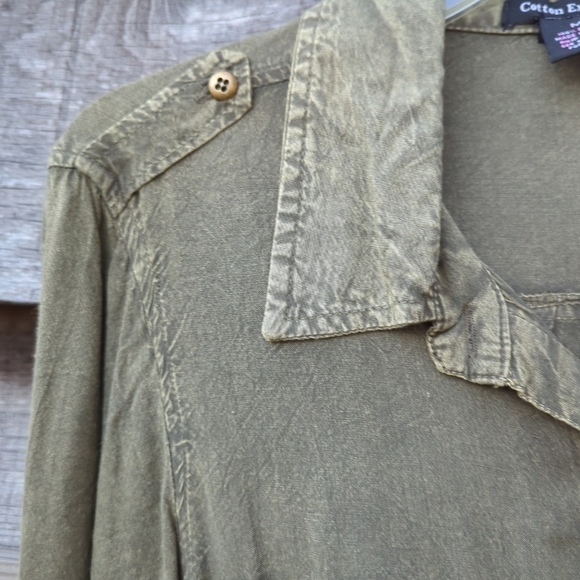 🆕Cotton Express Stone Wash Womens L. Sleeve Or Roll Tab Button Down Shirt Med - Picture 8 of 8